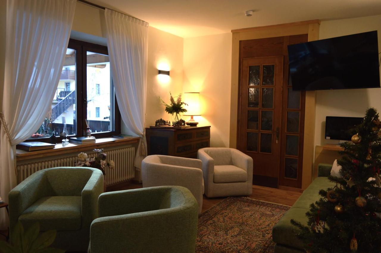 Hotel Wanda Пинцоло Екстериор снимка
