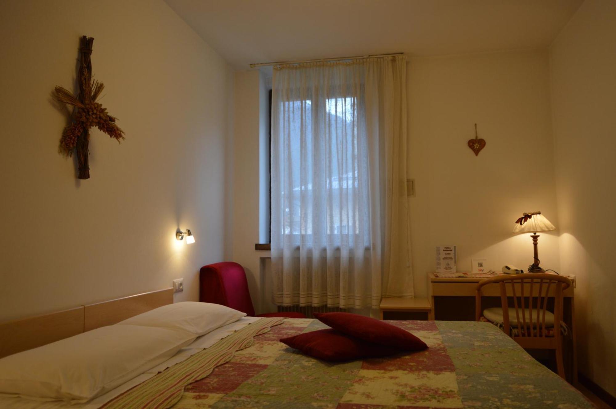 Hotel Wanda Пинцоло Екстериор снимка