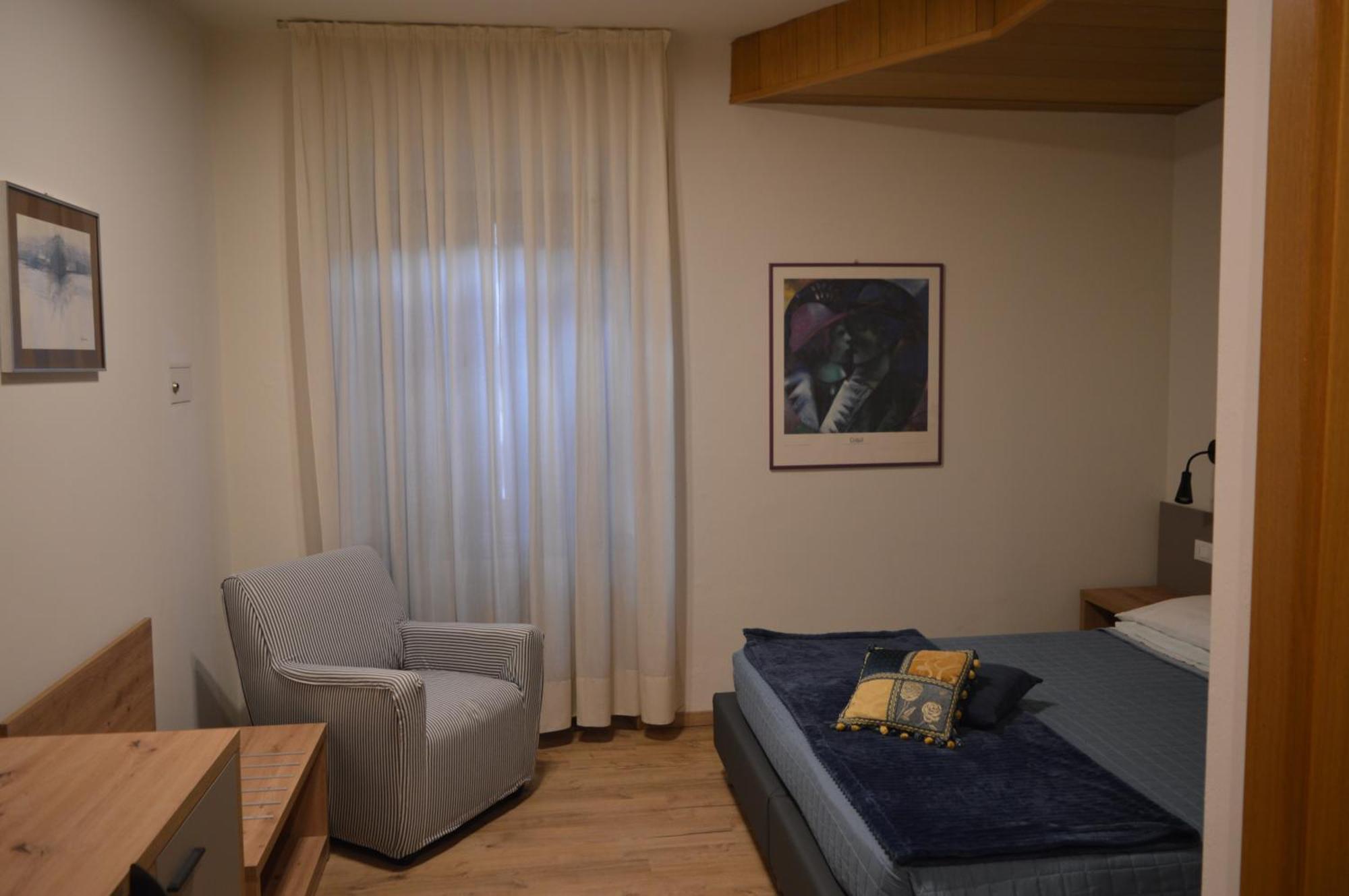 Hotel Wanda Пинцоло Екстериор снимка